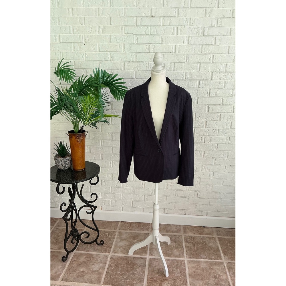 Liz Claiborne Blazer Women 18 Navy Blue Excellent Pinstripe Single Button Jacket - Picture 2 of 6